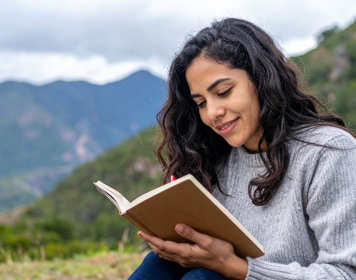 person.webp woman reading